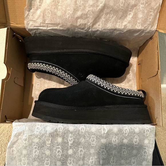 UGG Tazz Black Size 8 - Picture 10 of 10